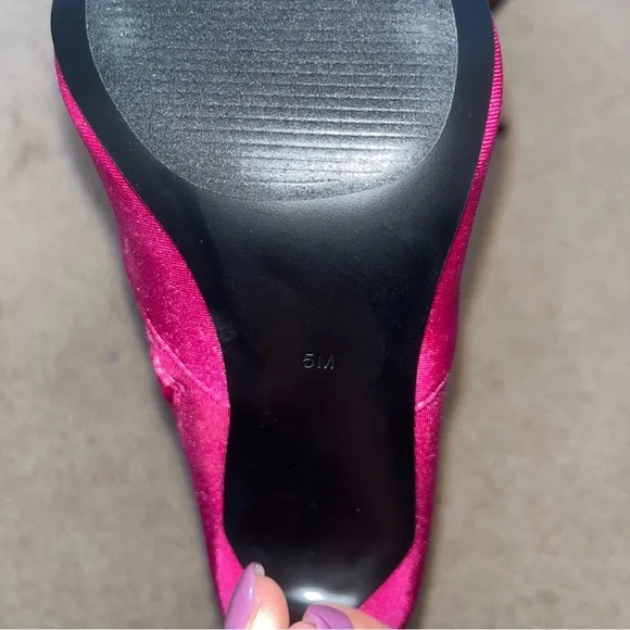 NWT Guess Women’s Frita Ankle Boot Size 5​ - Picture 3 of 15